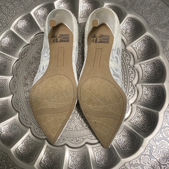 Christian Siriano Lace Heels - Picture 5 of 9